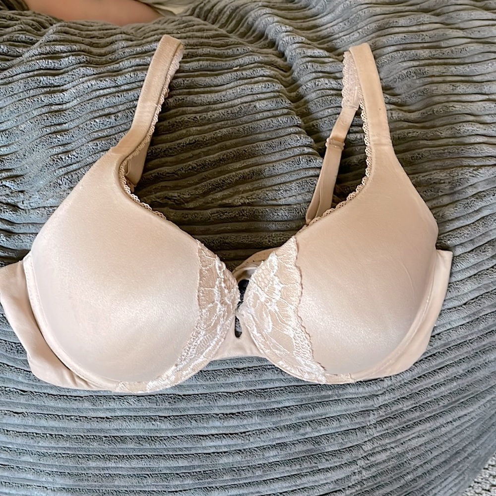 Body by VS Padded Perfect Coverage 36C